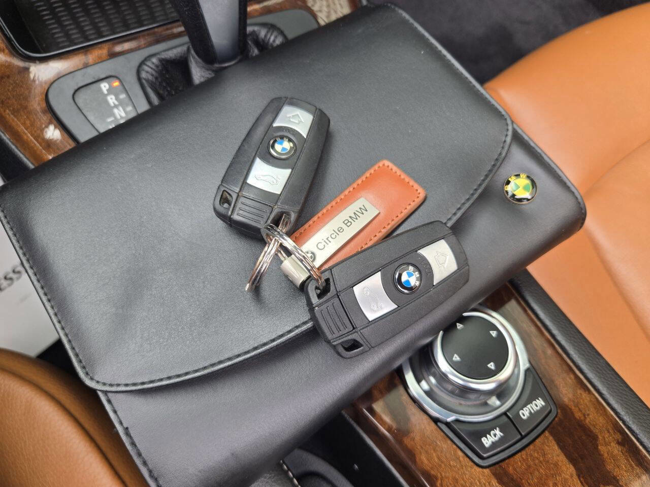 Used 2012 BMW 328i Convertible image 13