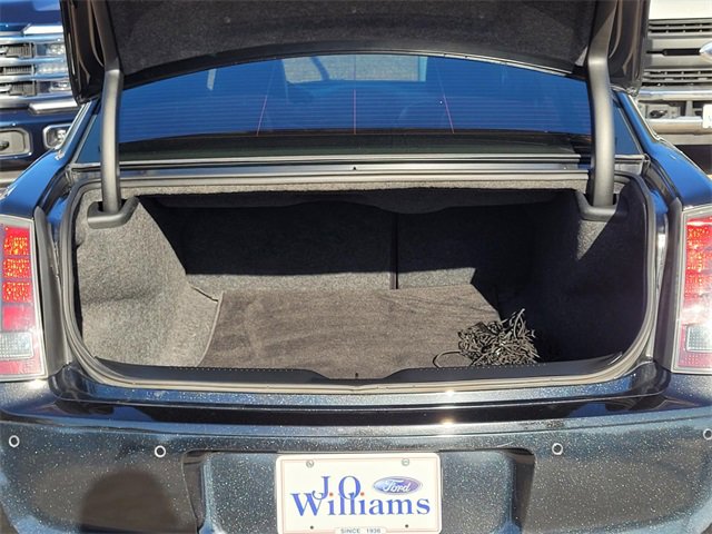 Used 2013 Chrysler 300 C image 9