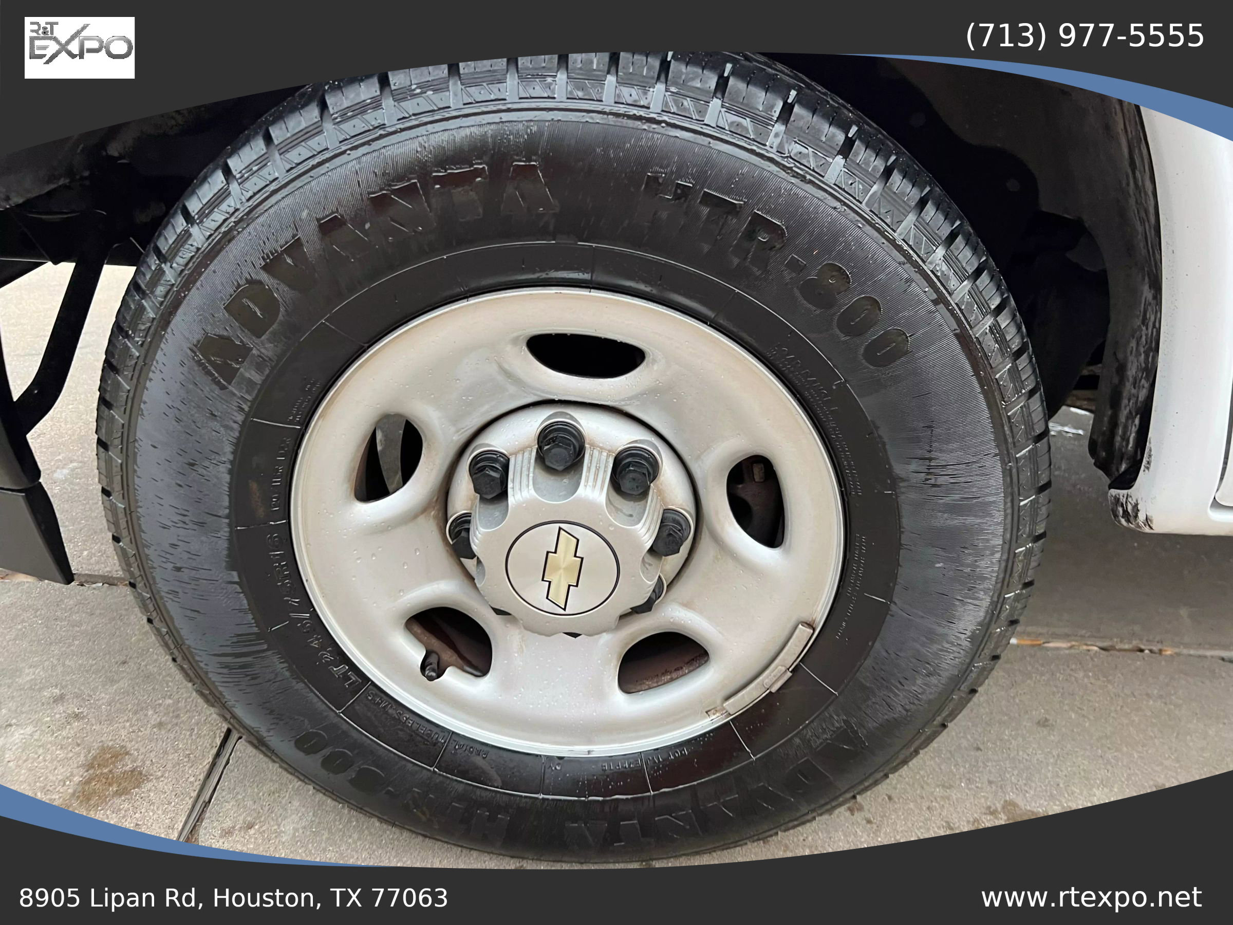 Used 2021 Chevrolet Express 2500 w/ Driver Convenience Package image 15