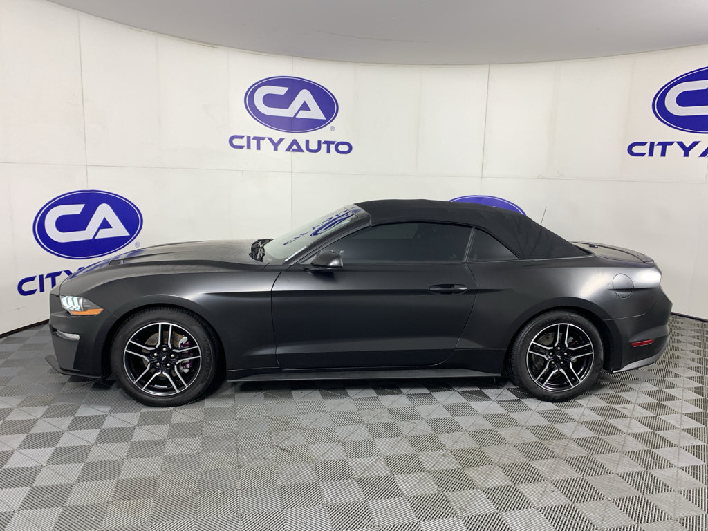 Used 2022 Ford Mustang Premium RWD image 7