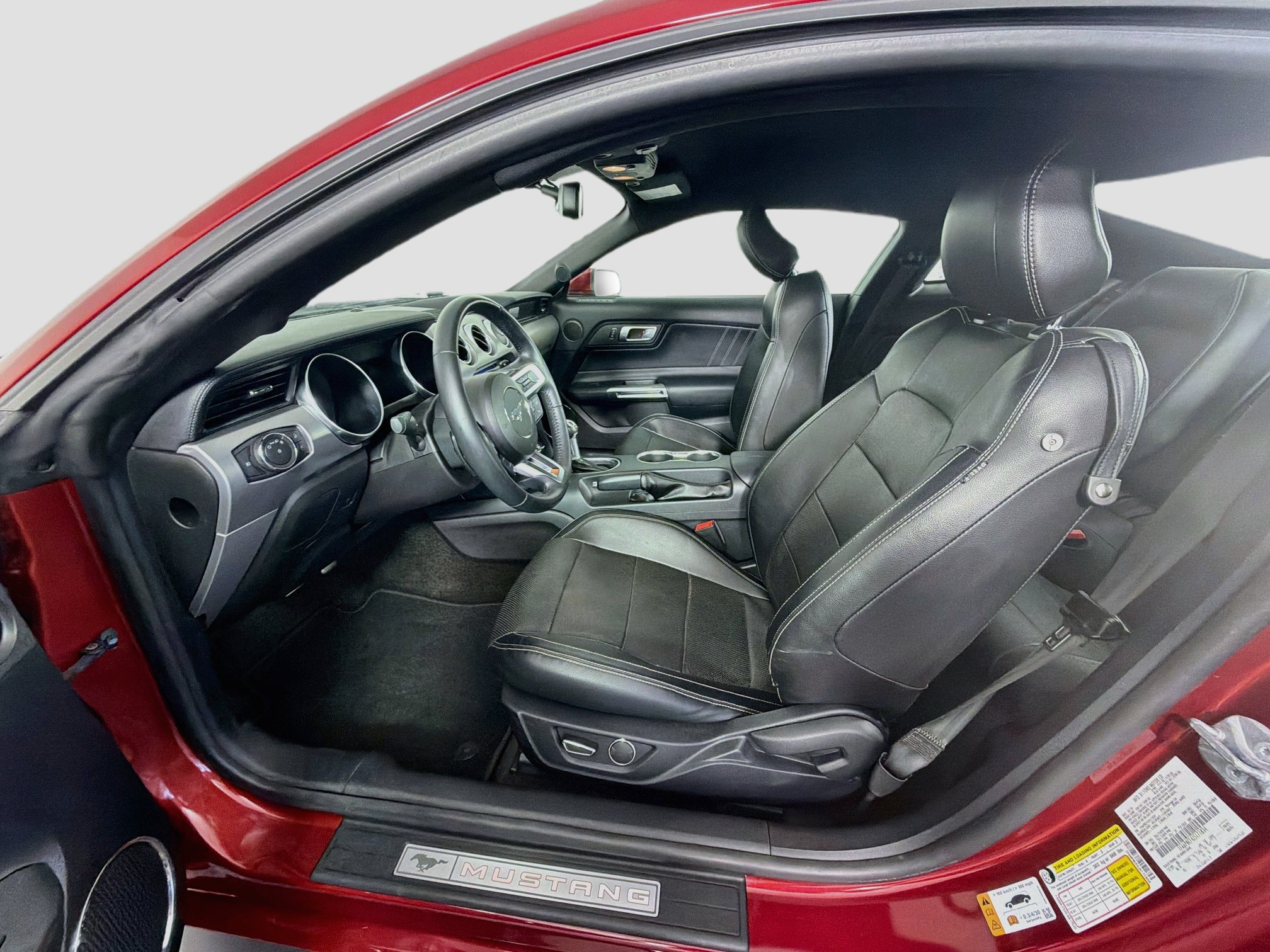 Used 2018 Ford Mustang GT Premium RWD image 13