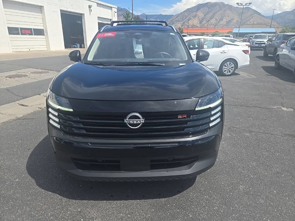 Used 2026 Nissan Kicks SR w/ Cold Weather Package AWD/4WD image 3