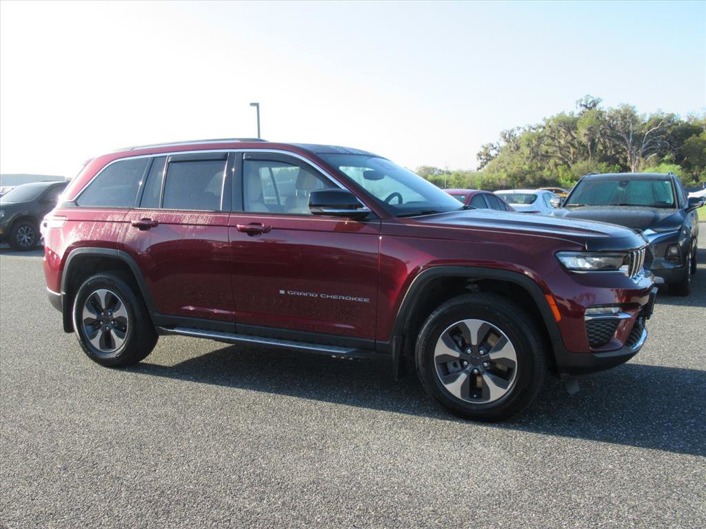 Used 2022 Jeep Grand Cherokee Limited 4xe image 2