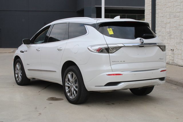Used 2023 Buick Enclave Avenir w/ Avenir Technology Package image 3