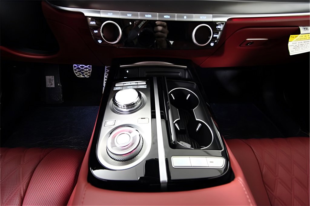 Used 2024 Genesis G80 2.5T w/ Sport Prestige Package image 13