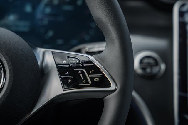 New 2026 Mercedes-Benz GLC 300 4MATIC image 29