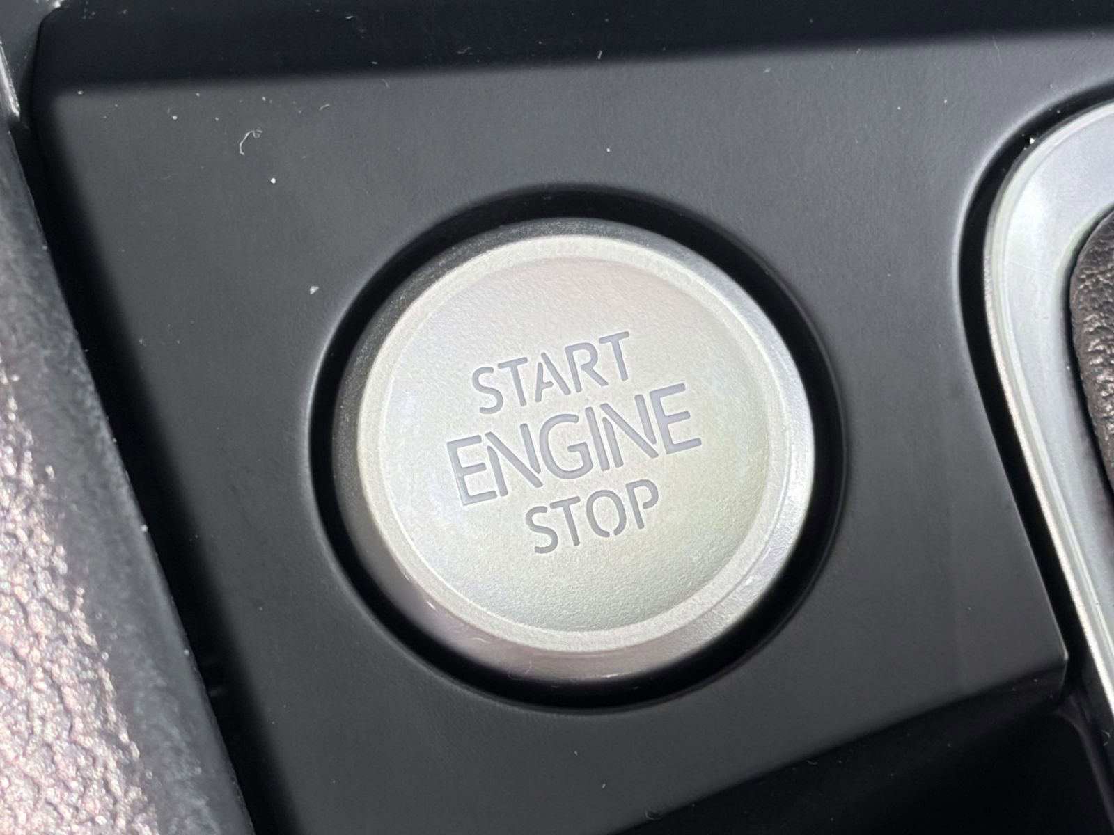 Used 2025 Volkswagen Jetta SE image 20