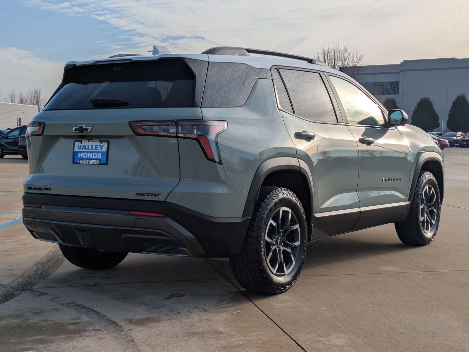 Used 2025 Chevrolet Equinox ACTIV w/ Safety and Technology Package image 6
