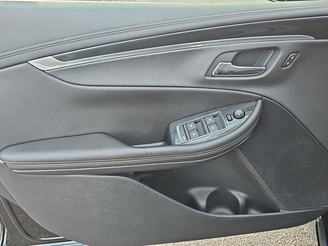 Used 2019 Chevrolet Impala LT image 22