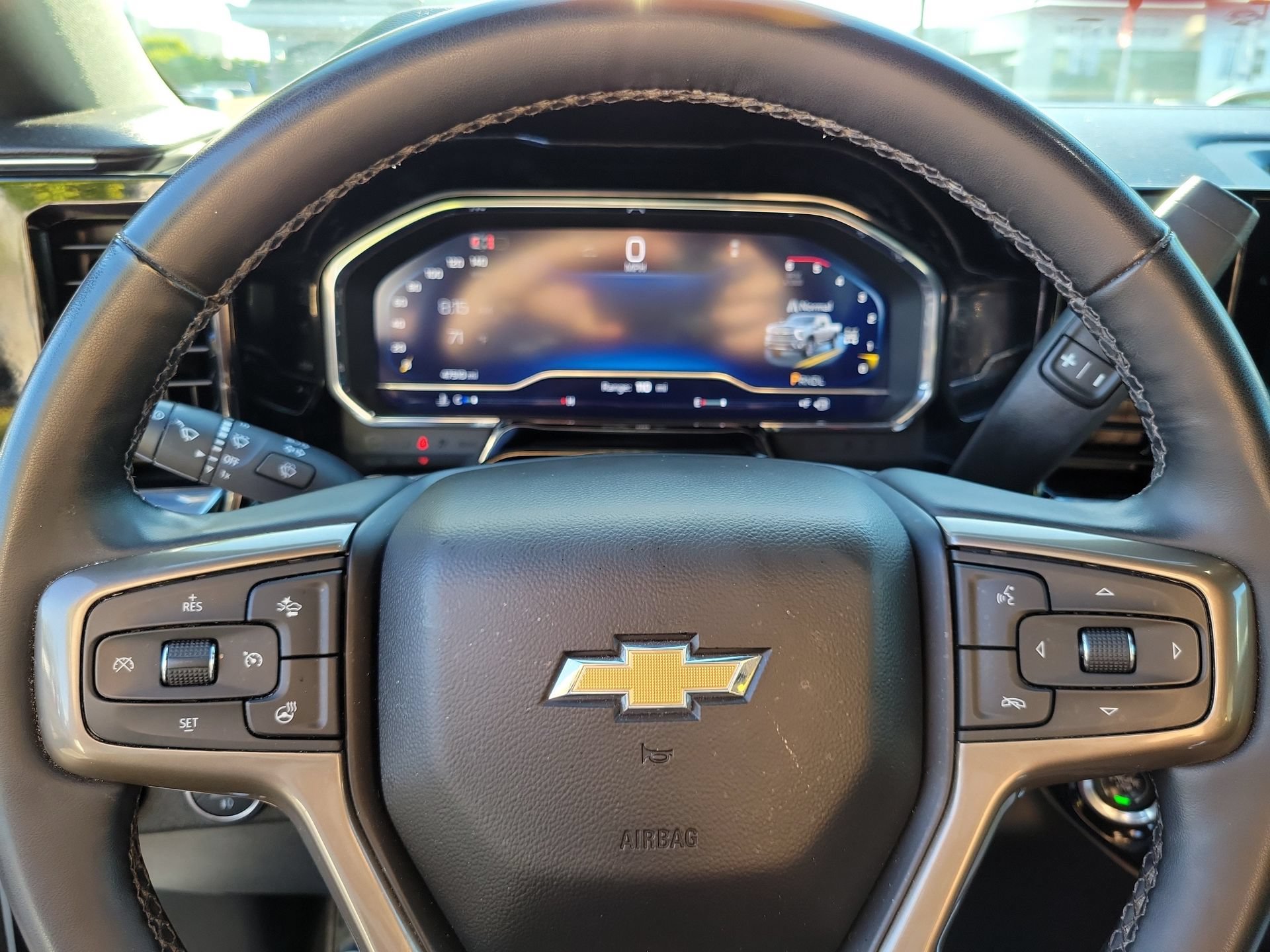 Used 2024 Chevrolet Silverado 2500 High Country w/ High Country Premium Package AWD/4WD image 10