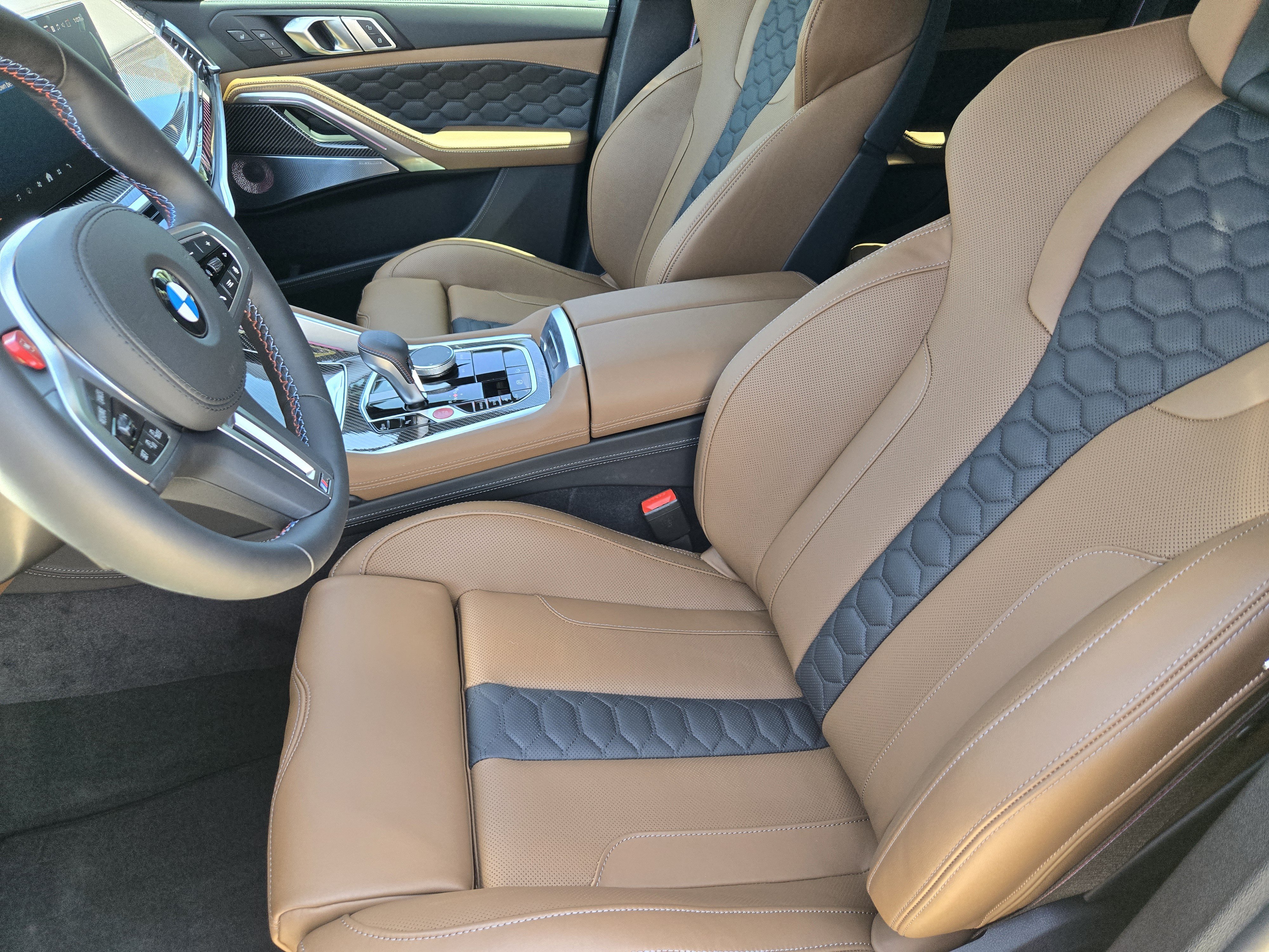 Used 2027 BMW X6 M Competition w/ Executive Package AWD/4WD image 20