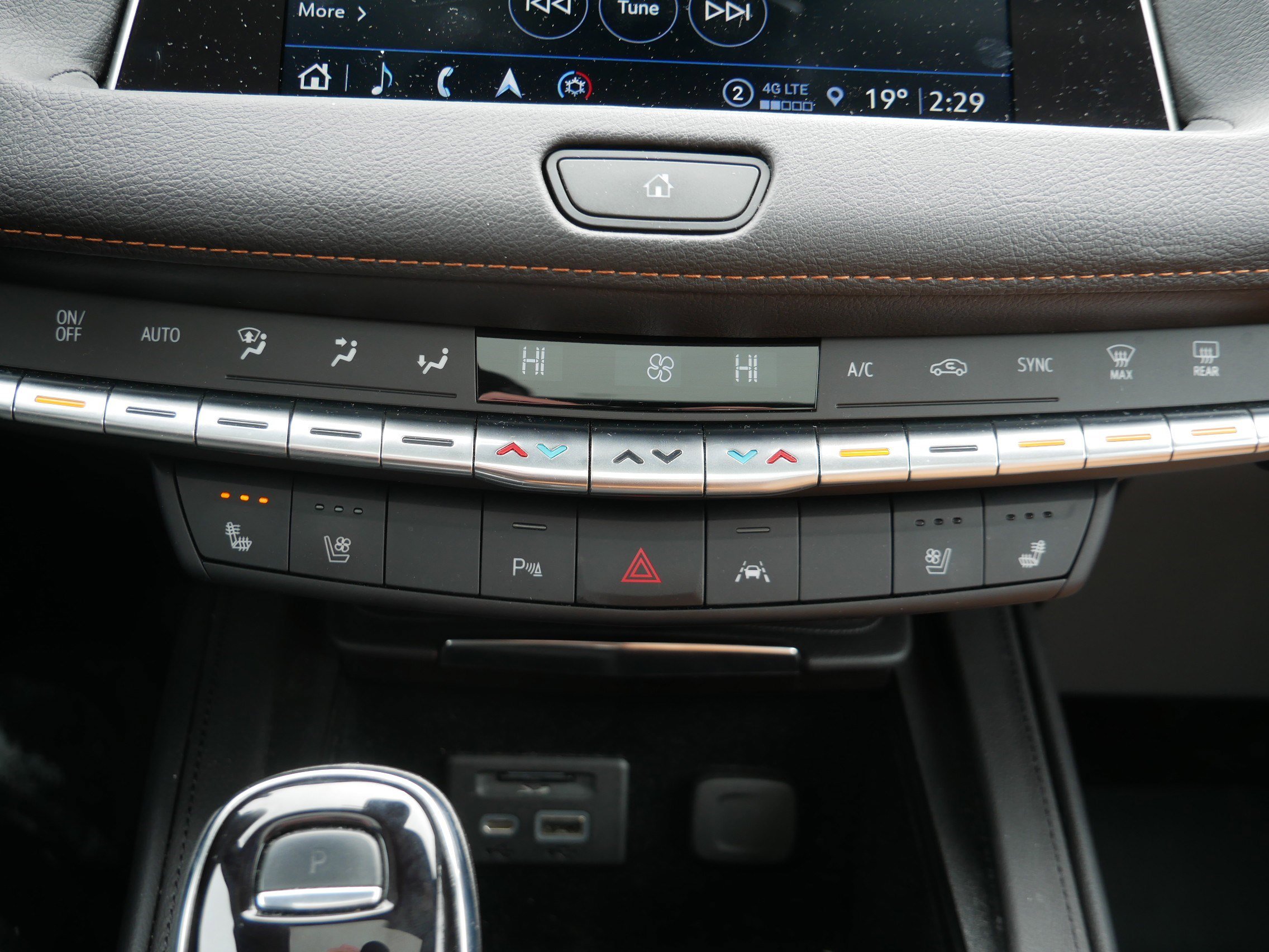 Used 2023 Cadillac XT4 Sport image 30