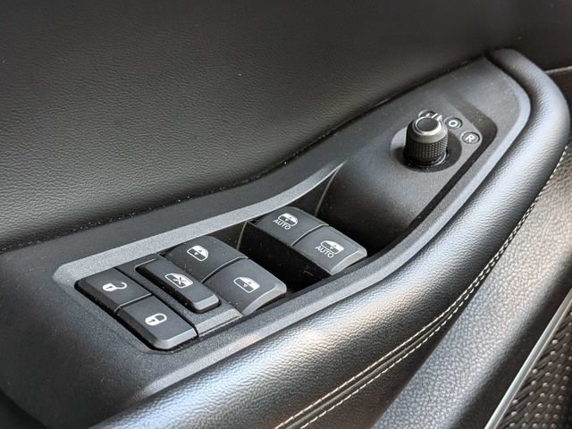 Used 2024 Jeep Grand Cherokee Limited 4xe AWD/4WD image 27