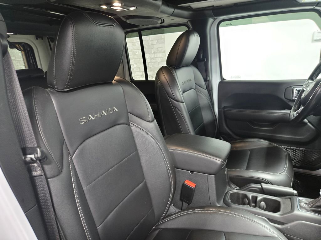 Used 2023 Jeep Wrangler Unlimited Sahara w/ Cold Weather Group AWD/4WD image 57