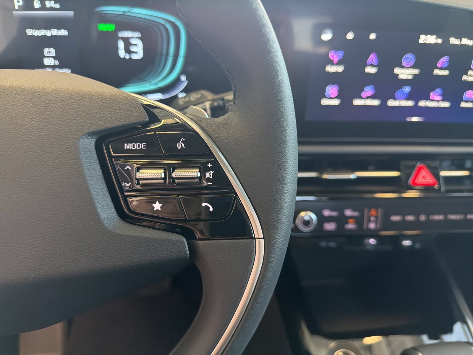 New 2026 Kia Niro EX FWD image 17