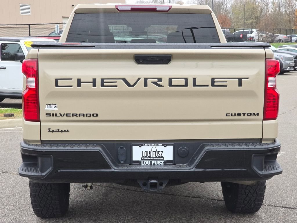 Used 2023 Chevrolet Silverado 1500 Custom Trail Boss w/ LPO, Dark Essentials Package image 18
