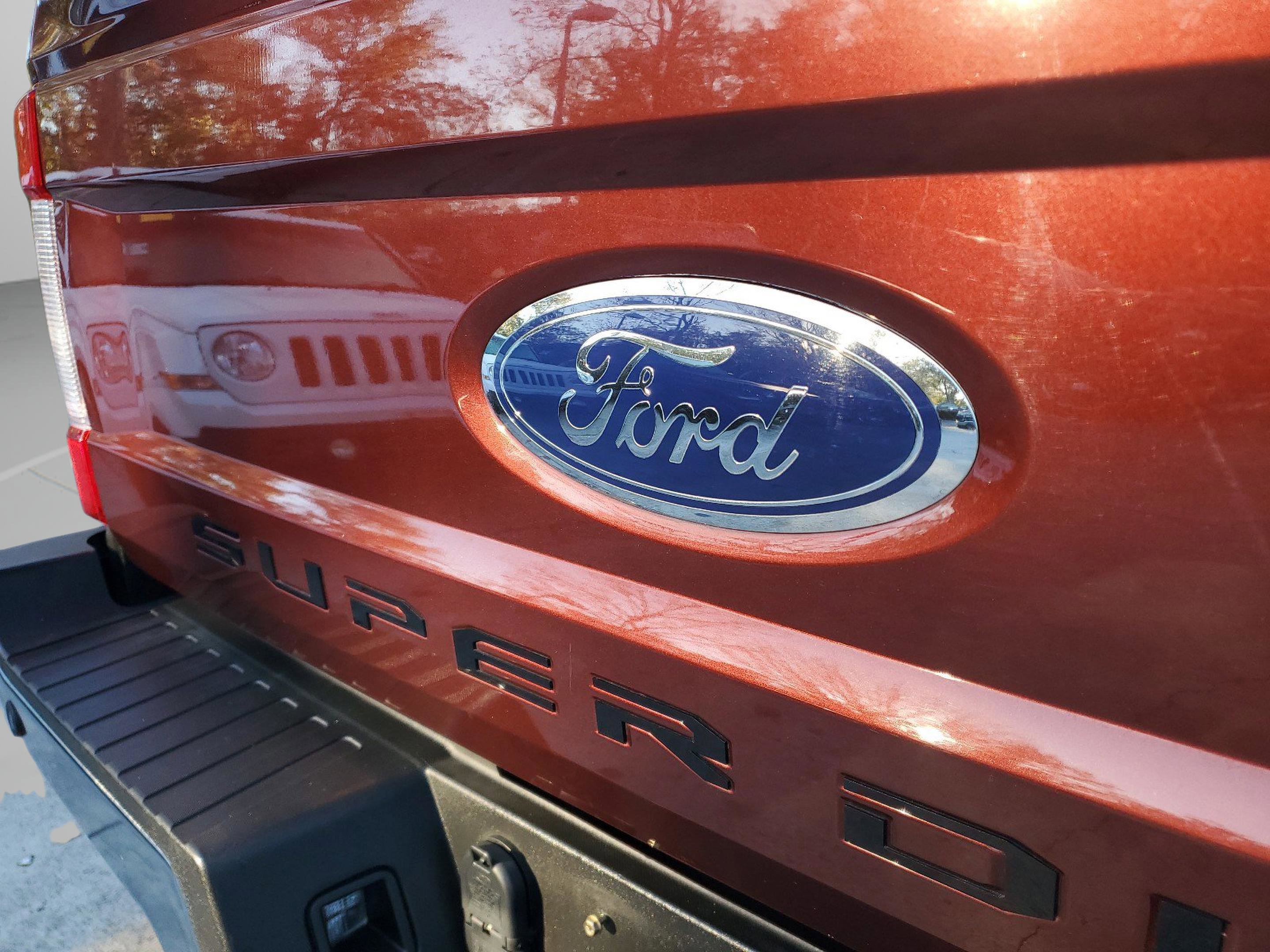 Used 2017 Ford F350 Lariat w/ Lariat Value Package image 31