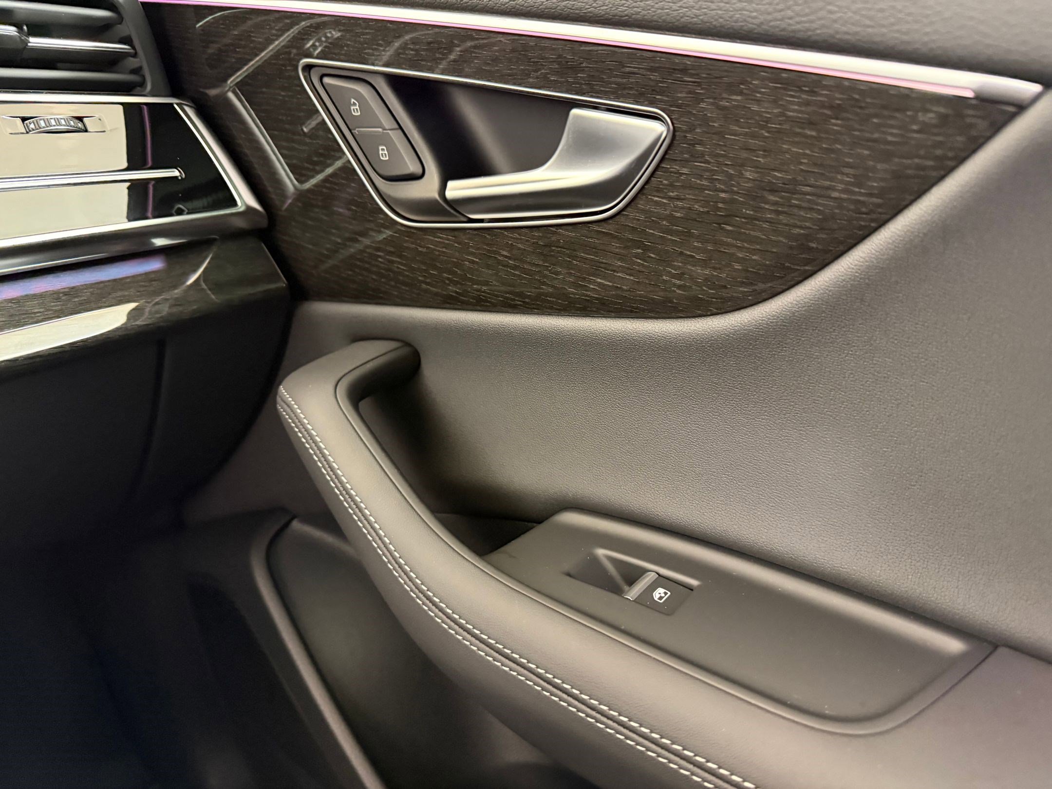 New 2026 Audi Q8 Premium Plus image 25