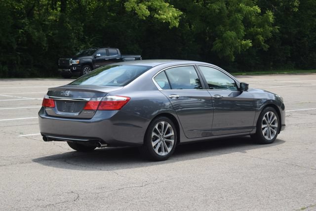 Used 2013 Honda Accord Sport image 25