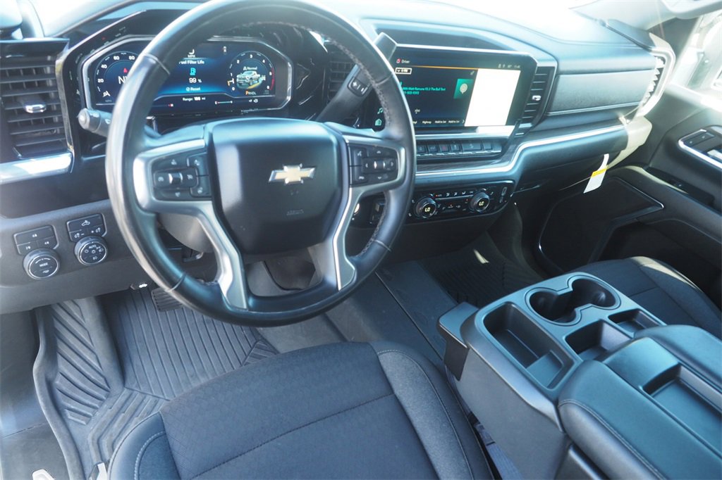Used 2024 Chevrolet Silverado 2500 LT image 10