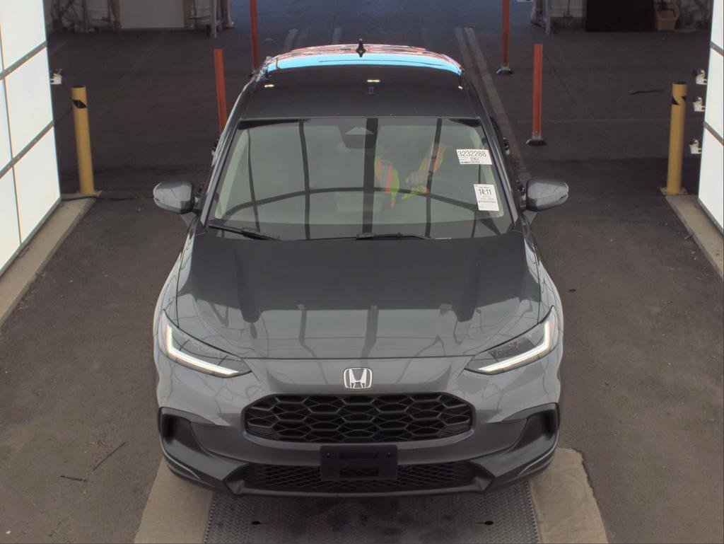 Used 2025 Honda HR-V LX image 2