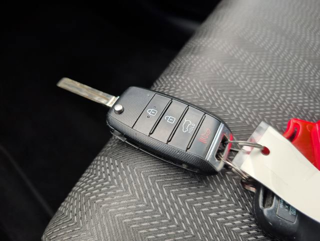 Used 2017 Kia Sportage LX image 33