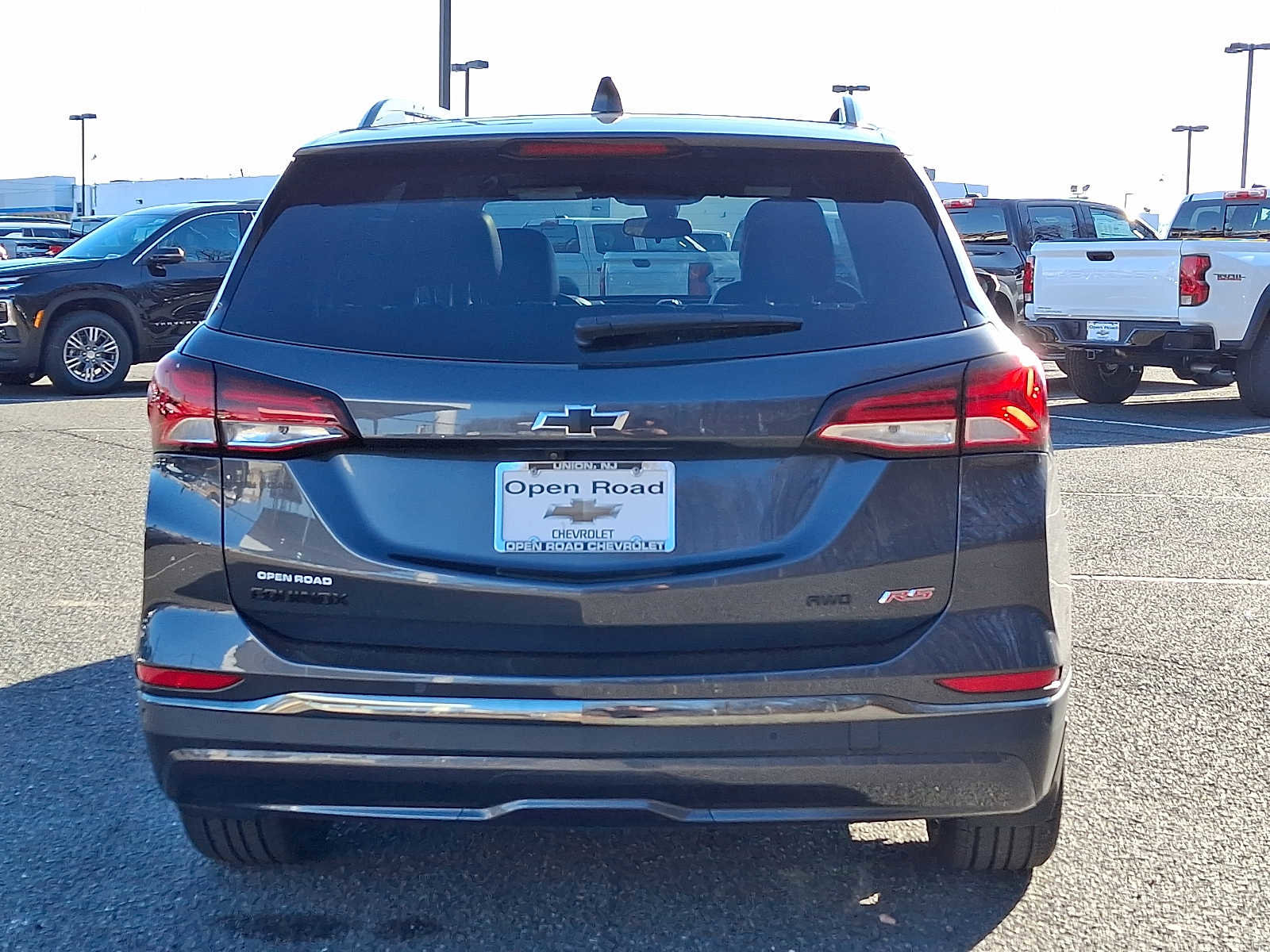 Used 2023 Chevrolet Equinox RS w/ RS Leather Package image 6