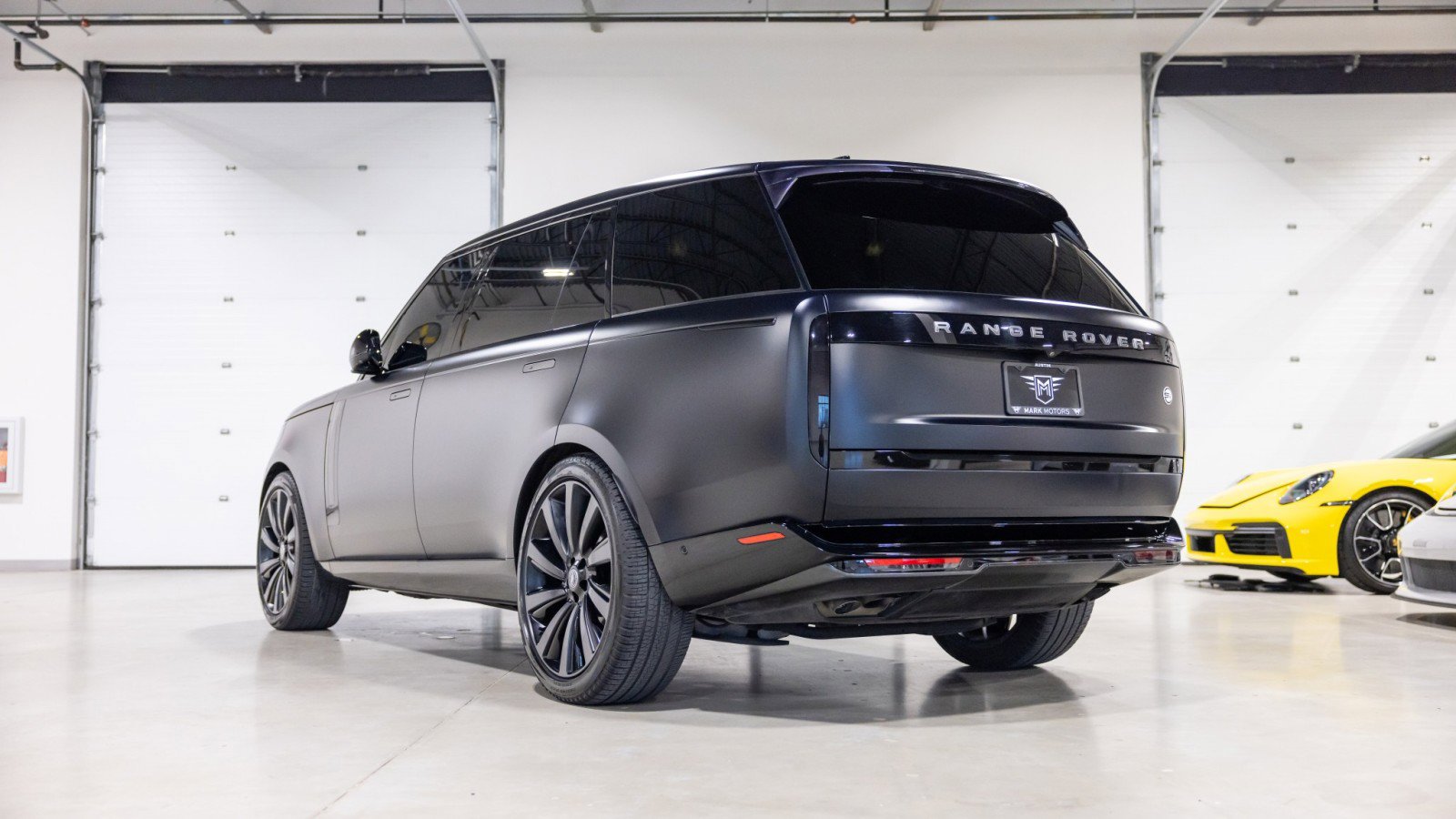 Used 2024 Land Rover Range Rover SV image 6