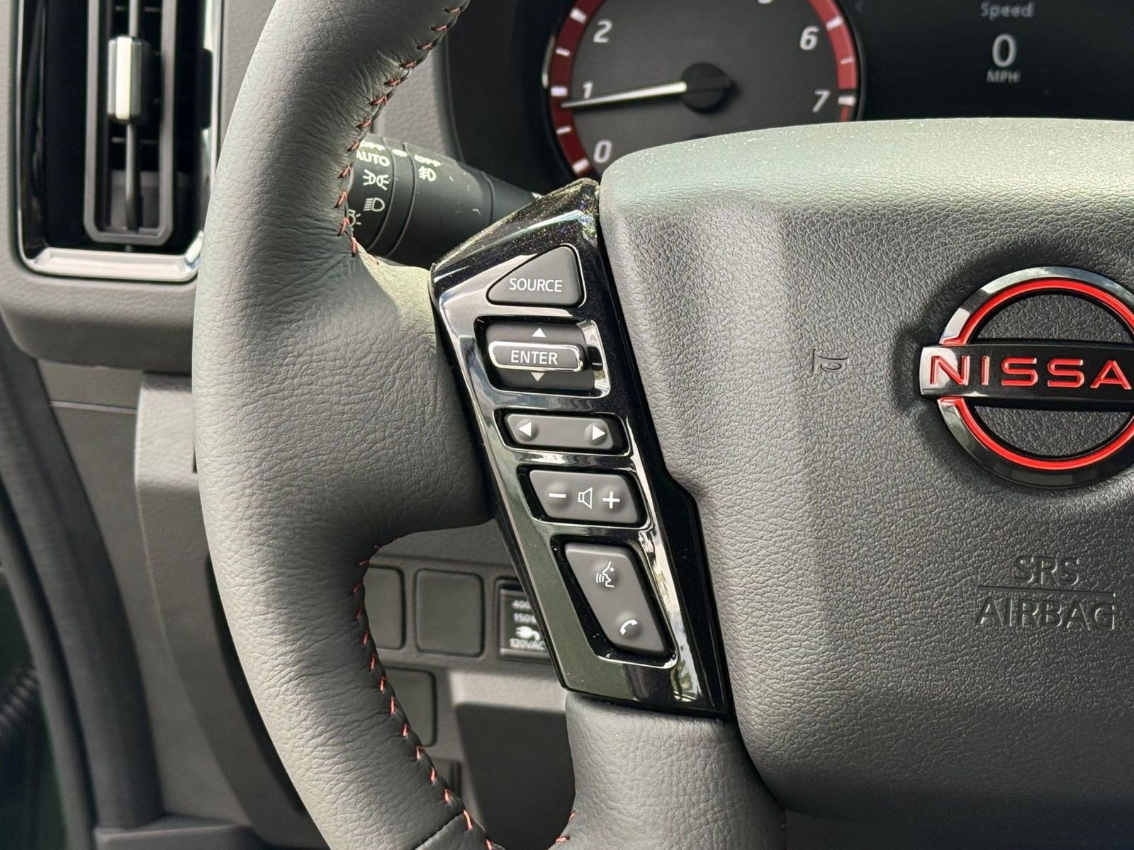 New 2026 Nissan Frontier PRO-4X w/ Pro-4x Convenience Package image 14