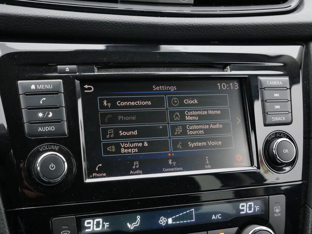 Used 2020 Nissan Rogue SV image 28