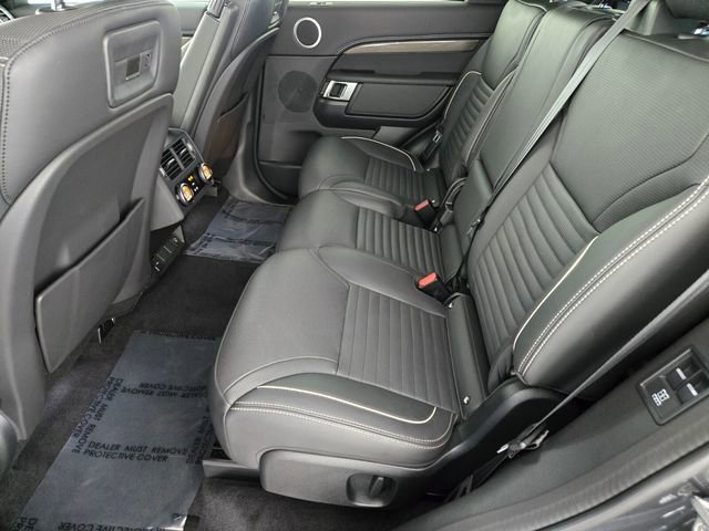 Certified 2023 Land Rover Discovery Metropolitan Edition AWD/4WD image 5