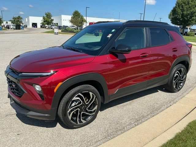 Used 2024 Chevrolet TrailBlazer RS w/ Driver Confidence Package AWD/4WD image 3
