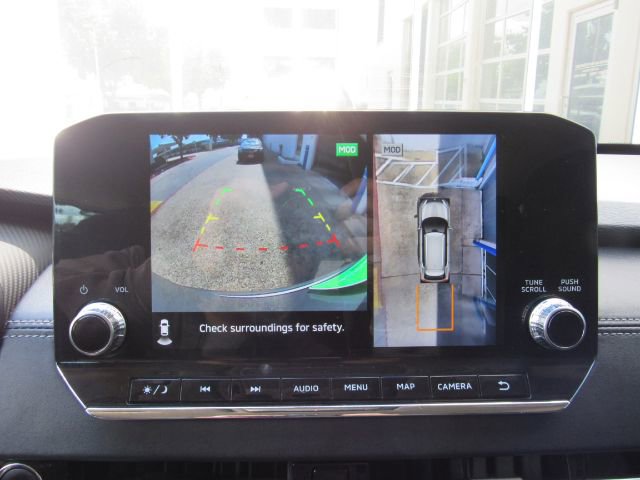 Used 2023 Mitsubishi Outlander SE image 9