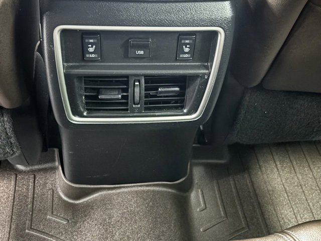 Used 2015 Nissan Murano Platinum w/ Platinum Technology Package image 12