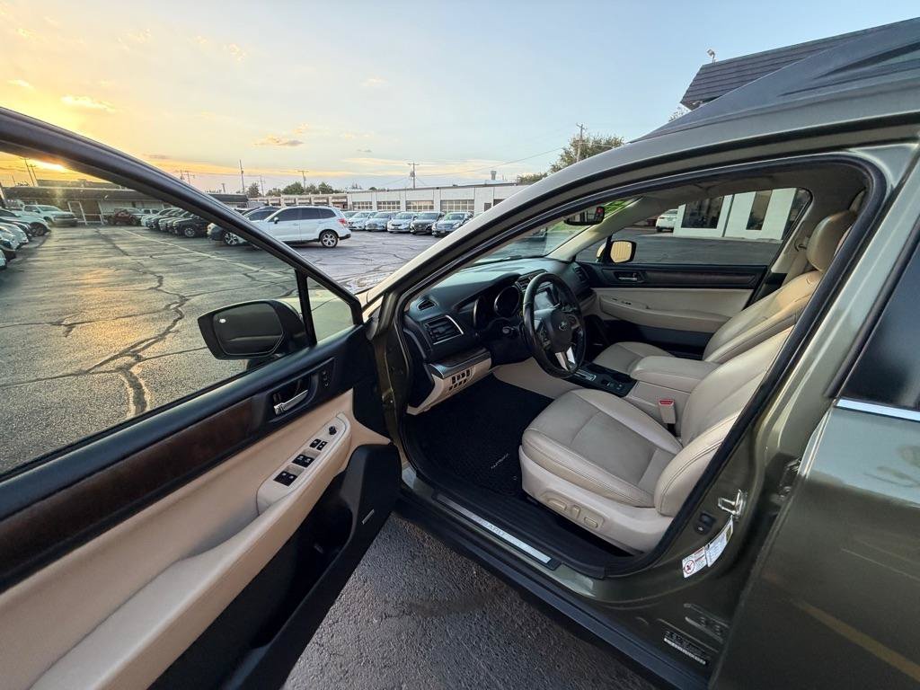 Used 2015 Subaru Outback 2.5i Limited AWD/4WD image 24