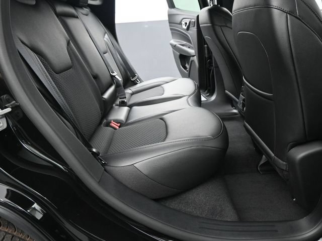 New 2025 Jeep Compass Latitude w/ Sun & Sound Group AWD/4WD image 15