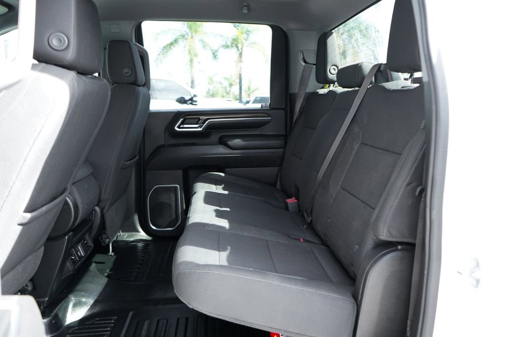 Used 2024 Chevrolet Silverado 3500 LT w/ Convenience Package AWD/4WD image 32