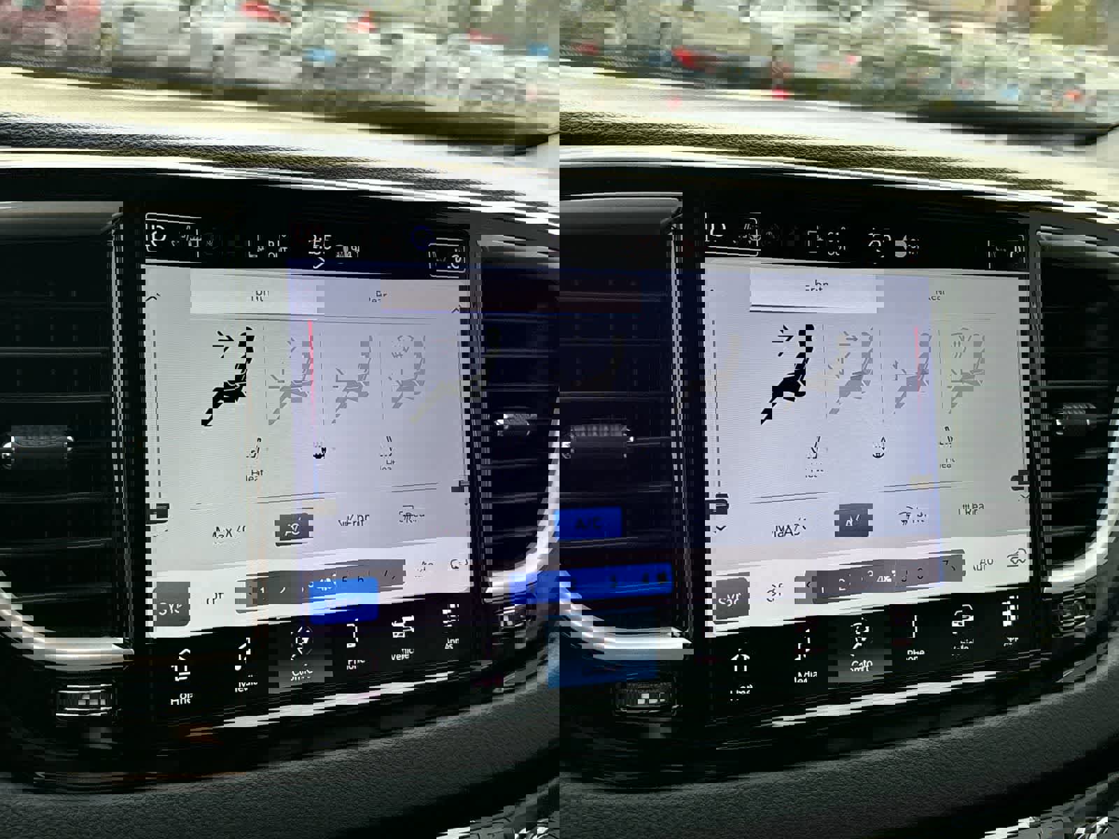 Certified 2024 Chrysler Pacifica Touring-L image 17