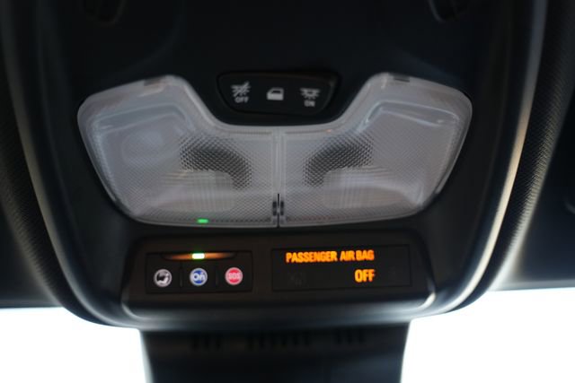 Used 2024 Chevrolet Colorado Z71 w/ Z71 Convenience Package 2 image 28