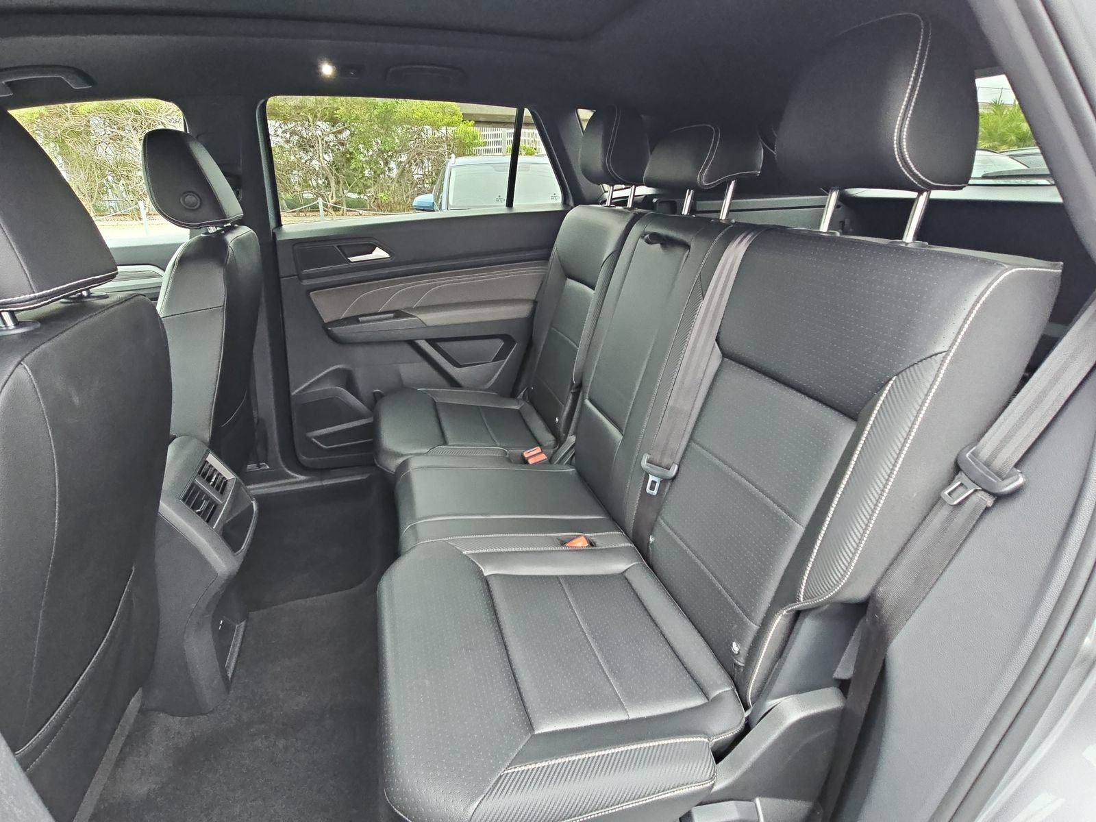Used 2023 Volkswagen Atlas Cross Sport SE w/ Panoramic Sunroof Package FWD image 14