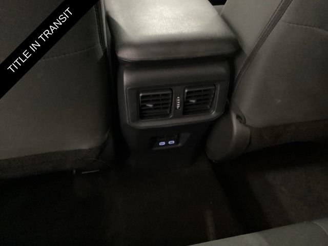 Used 2025 Toyota RAV4 XLE AWD/4WD image 13