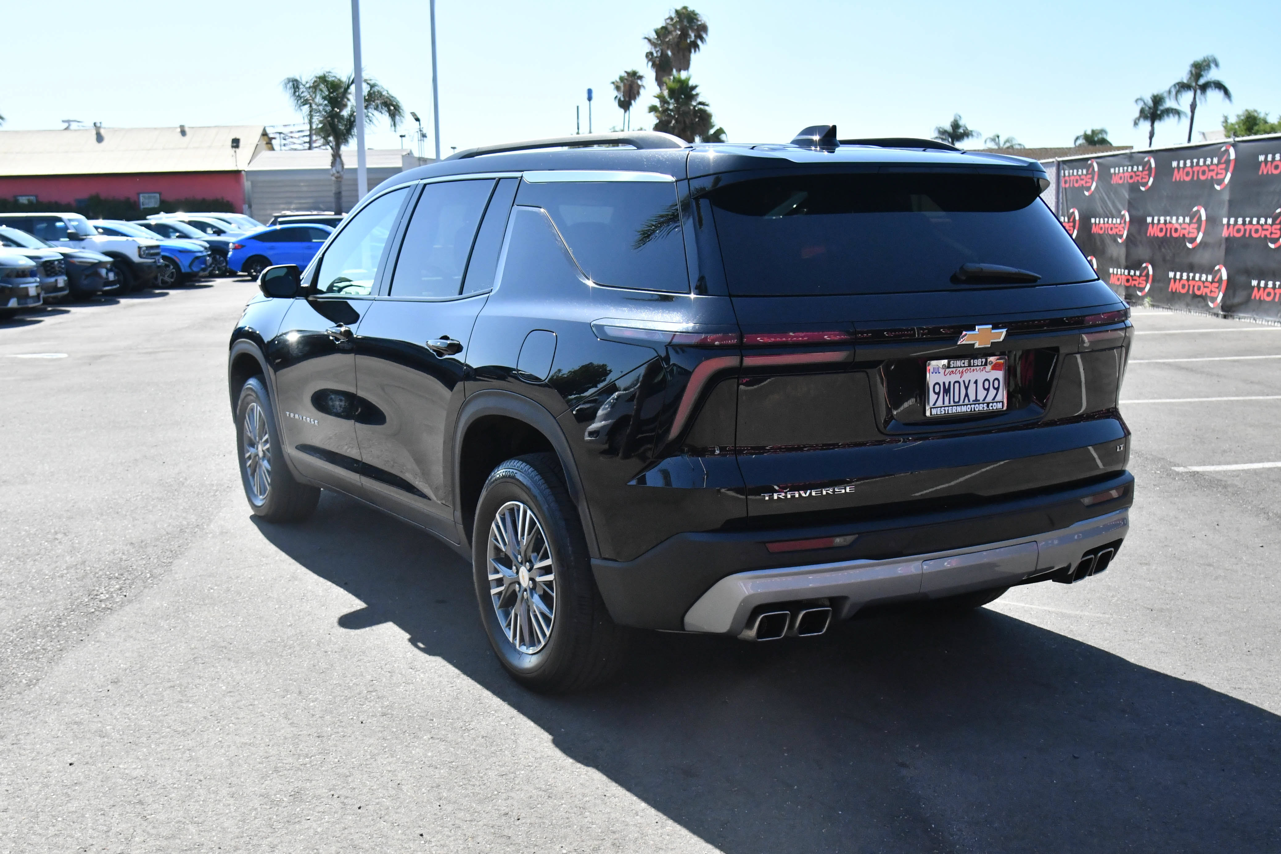 Used 2024 Chevrolet Traverse LT FWD image 6