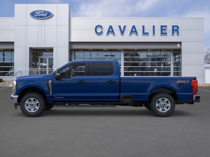 New 2026 Ford F350 XLT w/ FX4 Off-Road Package AWD/4WD image 3