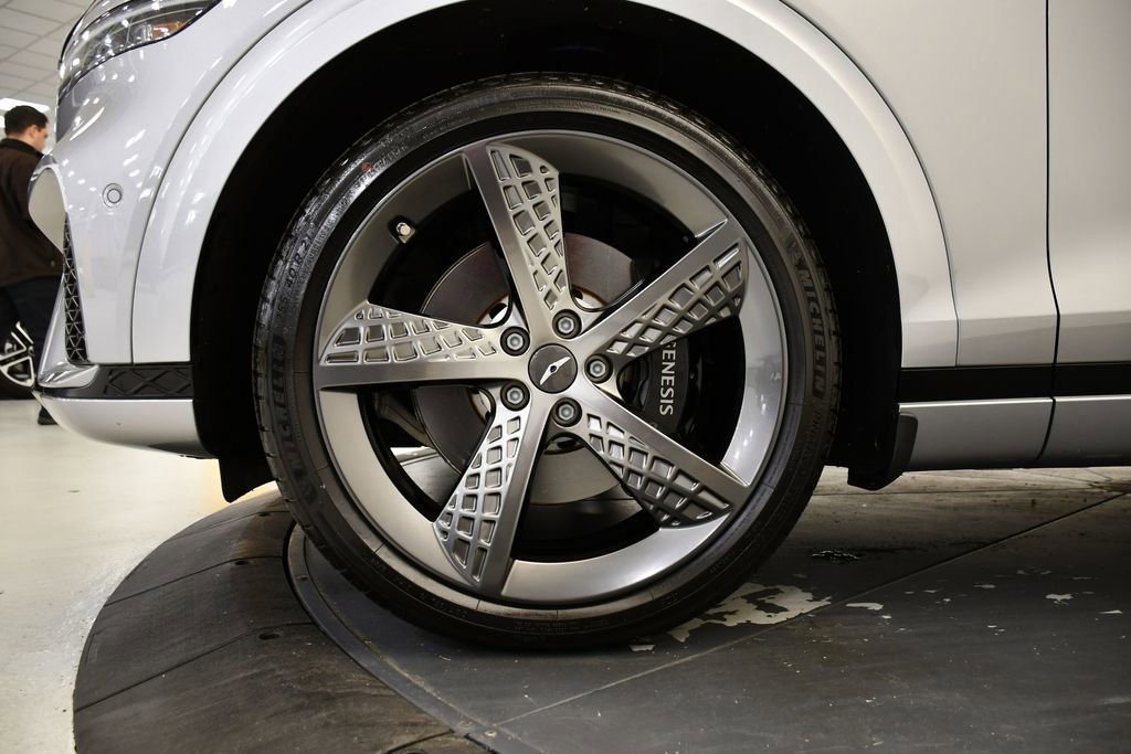 Used 2025 Genesis GV70 3.5T Sport w/ Sport Advanced Package image 13