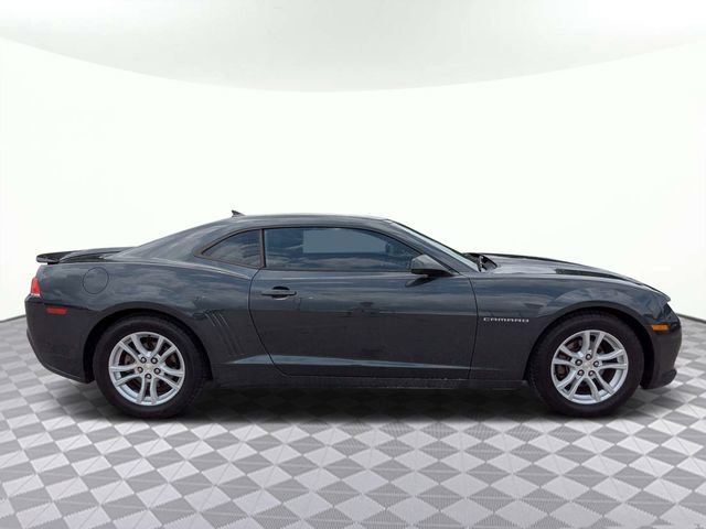 Used 2015 Chevrolet Camaro LS RWD image 3