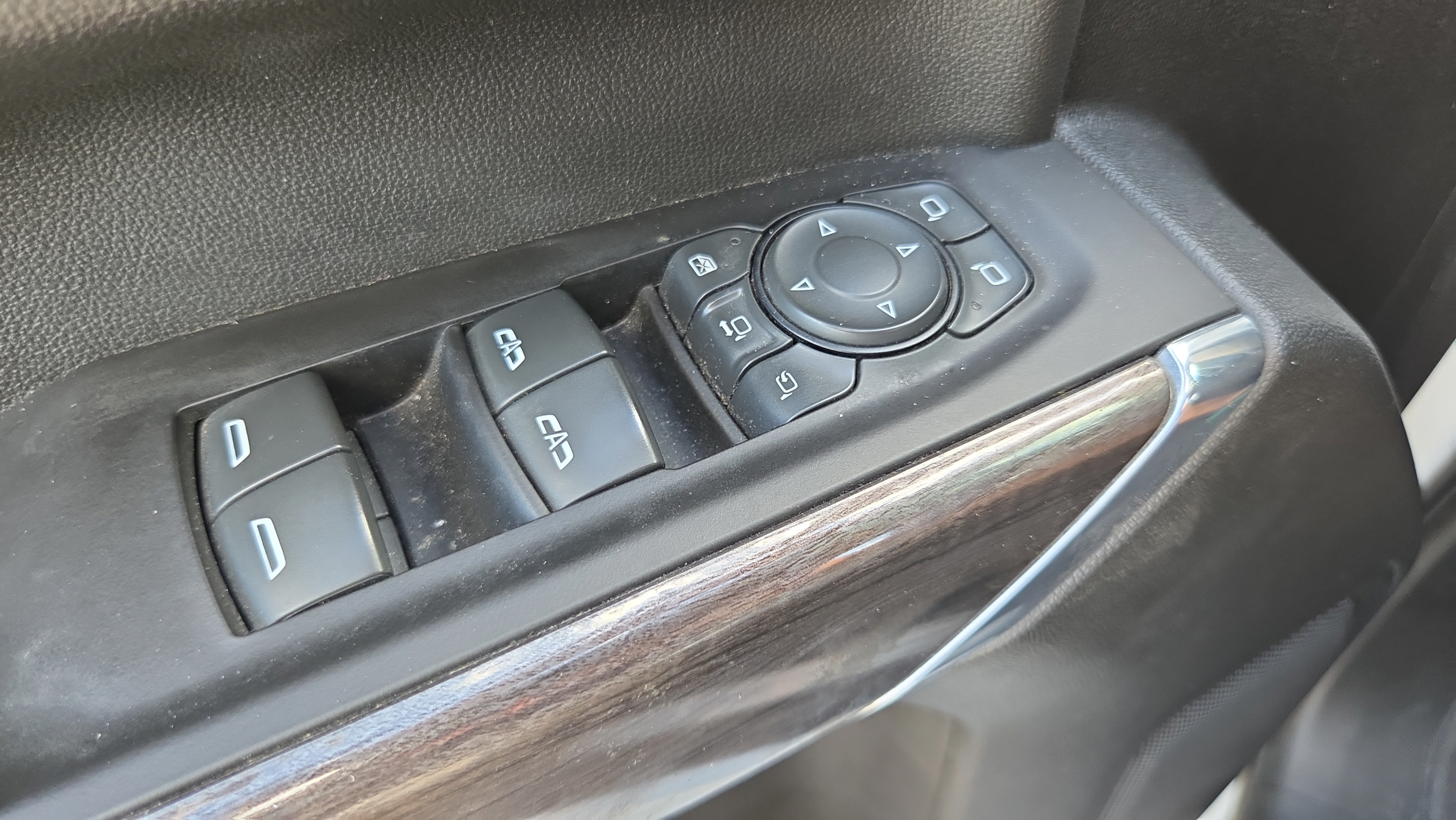 Certified 2022 Chevrolet Silverado 2500 LTZ w/ Safety Package AWD/4WD image 27