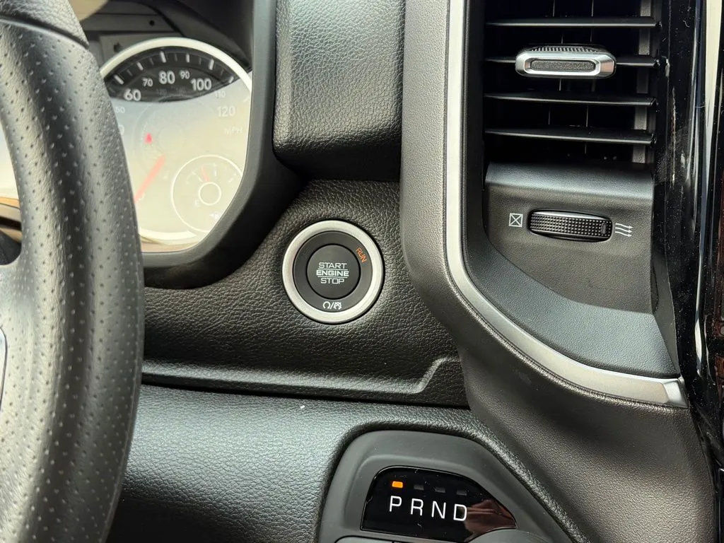 New 2026 RAM 1500 Express AWD/4WD image 23
