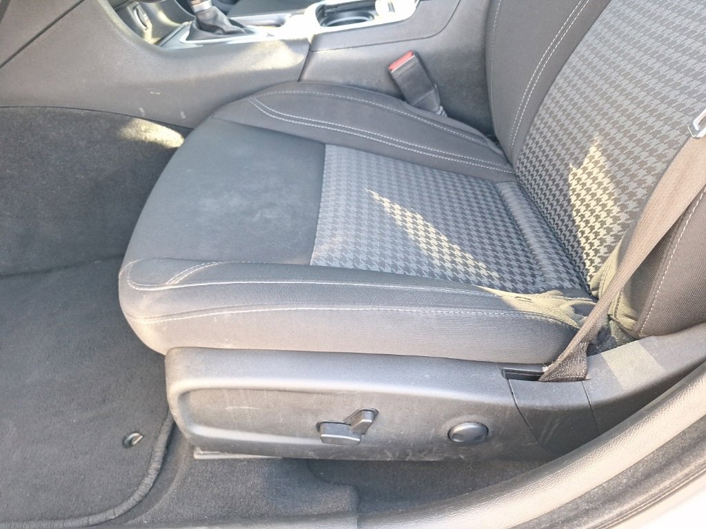 Used 2023 Dodge Charger SXT image 6