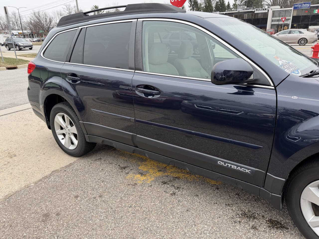 Used 2013 Subaru Outback 2.5i Premium AWD/4WD image 16