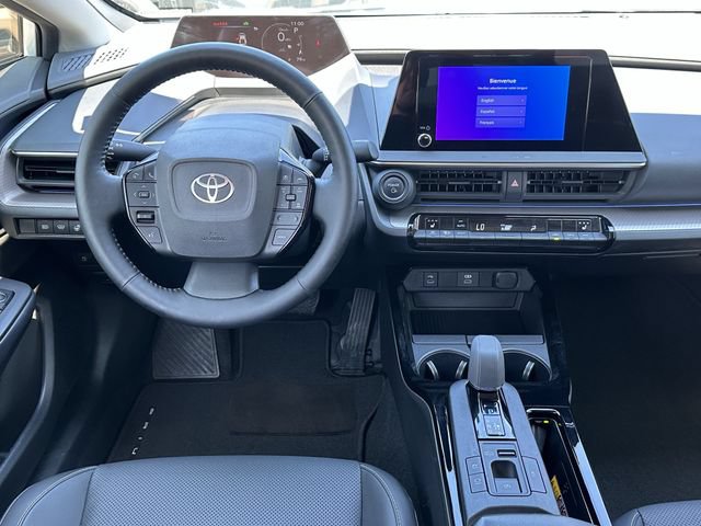 Used 2023 Toyota Prius XLE FWD image 11